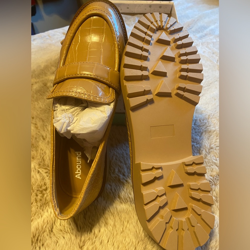Women’s shoes